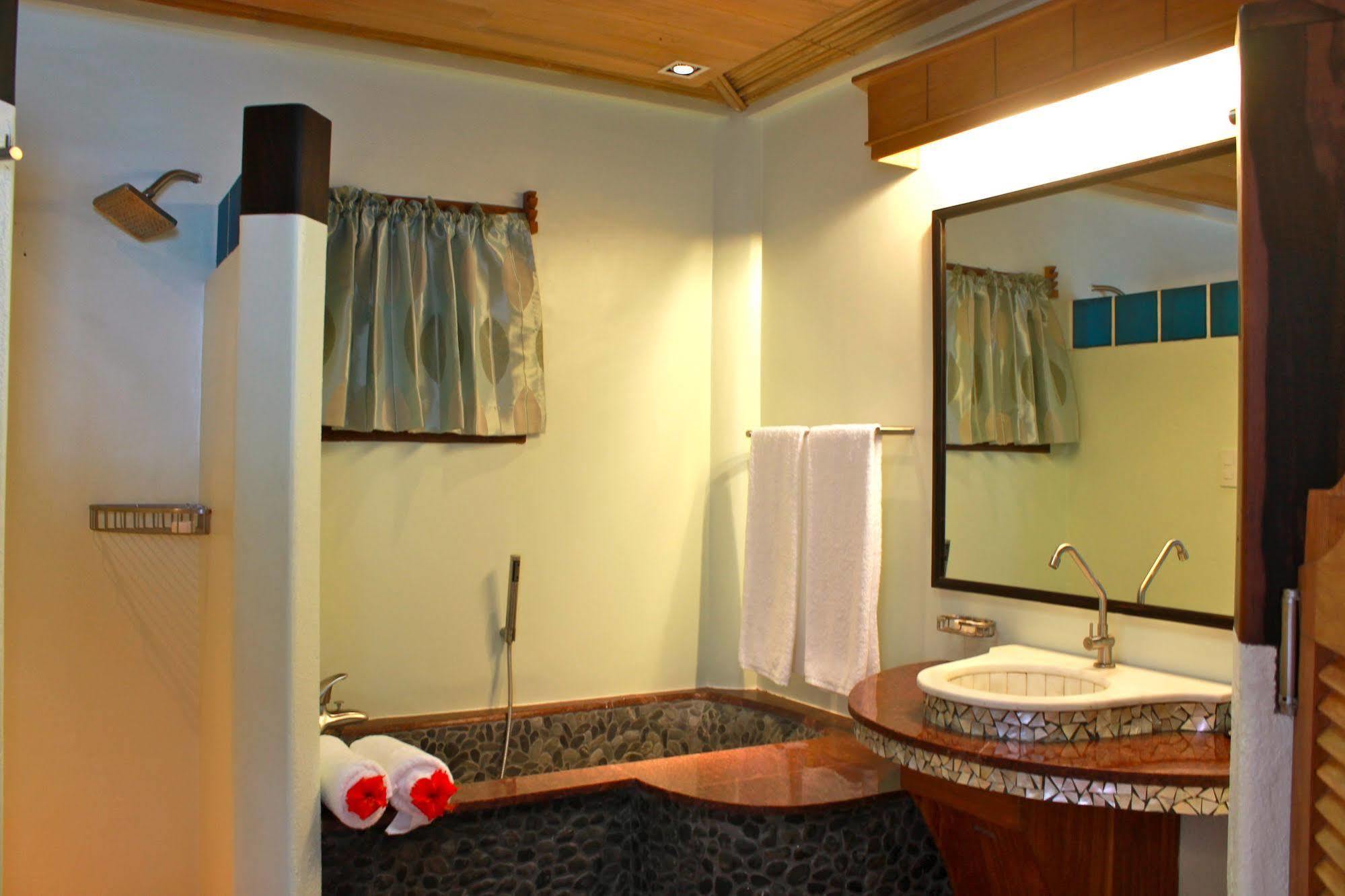 Hotel Noanoa Island (Adults Only) Taytay  Exterior foto